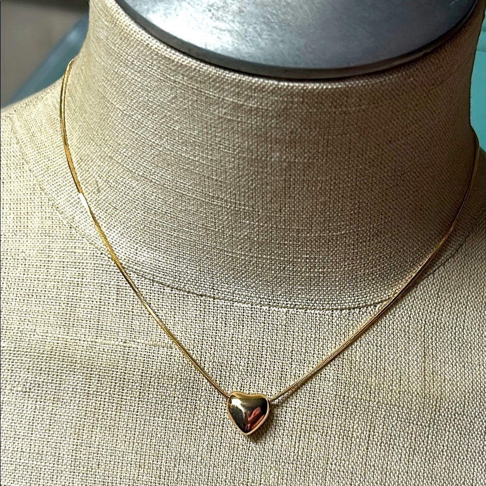Gold Heart Pendant Necklace‎